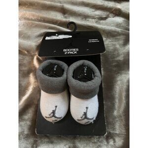 Nike Baby 2 Pk White Black Ankle Cotton Jordan Jumpman Logo Booties Set 0-6 MO